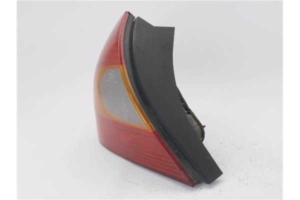 Recambio de piloto trasero izquierdo para ford mondeo ii (bap) 1.8 td referencia OEM IAM 96BG13A603  