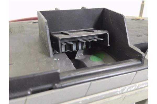 Recambio de piloto trasero izquierdo para ford mondeo i (gbp) 1.8 td referencia OEM IAM 93BG13N004DB  