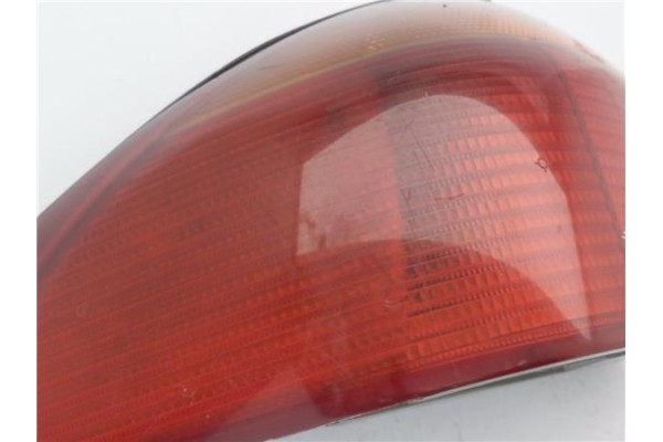 Recambio de piloto trasero izquierdo para ford mondeo i (gbp) 1.8 td referencia OEM IAM 93BG13N004DB  