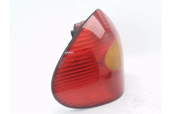 Recambio de piloto trasero izquierdo para ford mondeo ii (bap) 1.8 td referencia OEM IAM 96BG13A603  