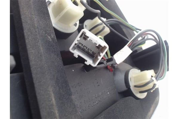 Recambio de piloto trasero derecho para honda civic berl. 5 (ma/mb) referencia OEM IAM 33501S03E01  