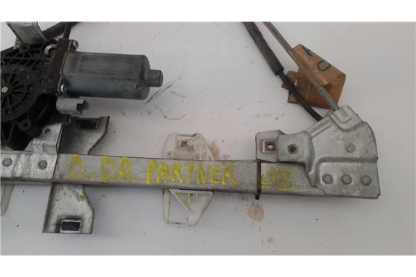 Recambio de mecanismo elevalunas delantero derecho para peugeot partner furgón referencia OEM IAM 0130821762   Recambio de mecanismo elevalunas delantero derecho para peugeot partner furgón referencia OEM IAM 0130821762