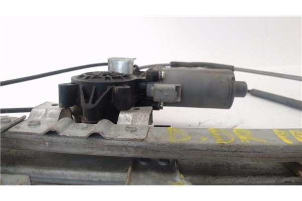 Recambio de mecanismo elevalunas delantero derecho para peugeot partner furgón referencia OEM IAM 0130821762   Recambio de mecanismo elevalunas delantero derecho para peugeot partner furgón referencia OEM IAM 0130821762