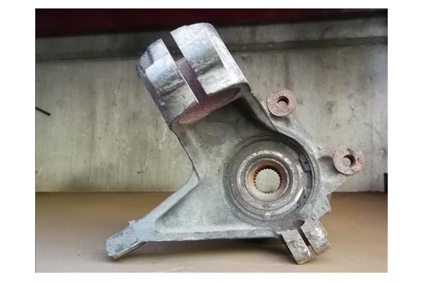 Recambio de mangueta delantero izquierda para citroen zx 1.9 td referencia OEM IAM   