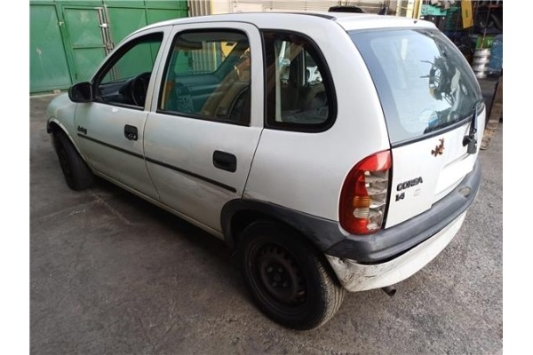 opel corsa b del año 1996