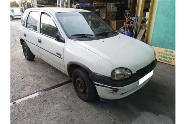 opel corsa b del año 1996
