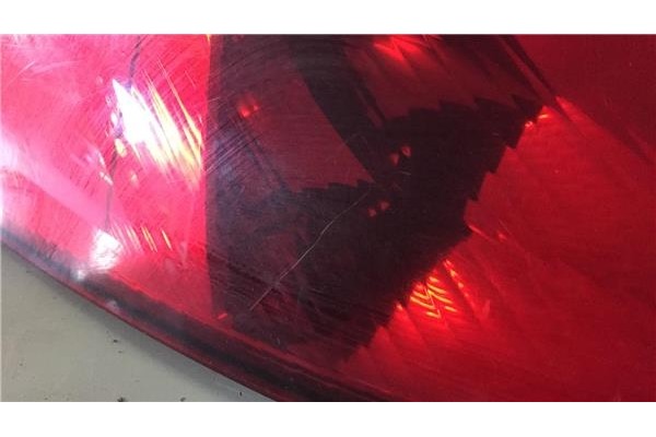 Recambio de piloto trasero izquierdo para renault megane ii (bm0/1_, cm0/1_) 1.4 16v referencia OEM IAM 8200373236  