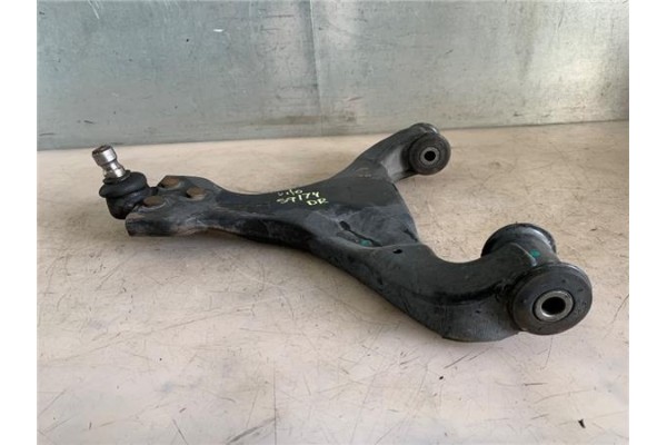 Recambio de brazo inferior delantero derecho para mercedes-benz vito furgón (639) 2.1 111cdi referencia OEM IAM A6393300510 A639
