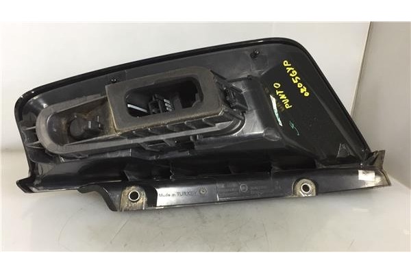 Recambio de piloto trasero izquierdo para fiat iii evo punto (199) 1.2 dynamic referencia OEM IAM 51888061  