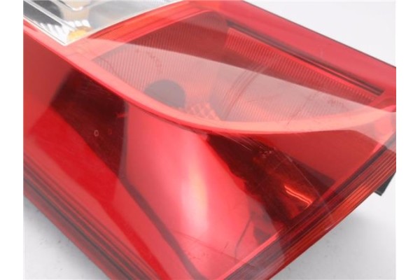 Recambio de piloto trasero izquierdo para dacia dokker 1.5 essential referencia OEM IAM 265551619R 90146523 