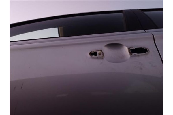 Recambio de puerta delantero izquierda para hyundai i20 (pb) 1.2 referencia OEM IAM   