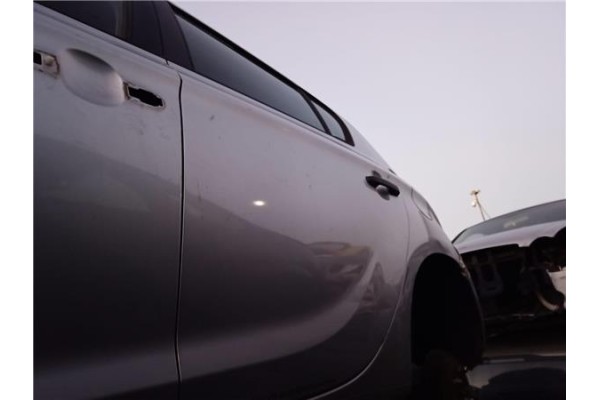Recambio de puerta trasero izquierda para hyundai i20 (pb) 1.2 referencia OEM IAM   