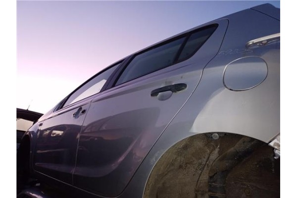 Recambio de puerta trasero izquierda para hyundai i20 (pb) 1.2 referencia OEM IAM   