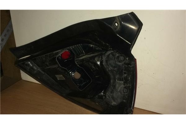 Recambio de piloto trasero izquierdo para renault megane ii (bm0/1_, cm0/1_) 1.4 16v referencia OEM IAM 8200373236  