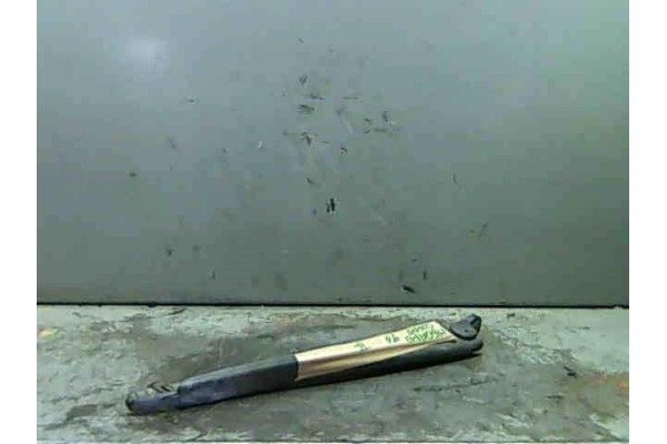 Recambio de brazo limpiaparabrisas trasero para renault megane i (ba0/1_) 2.0 16v (ba0h) referencia OEM IAM   