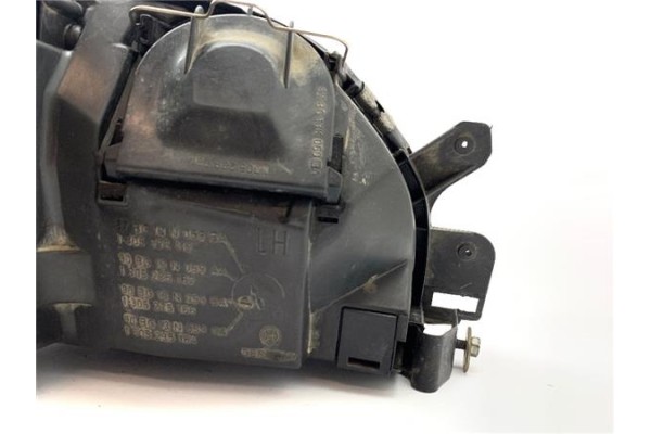 Recambio de faro delantero izquierdo para ford sierra berlina referencia OEM IAM 1305235112  