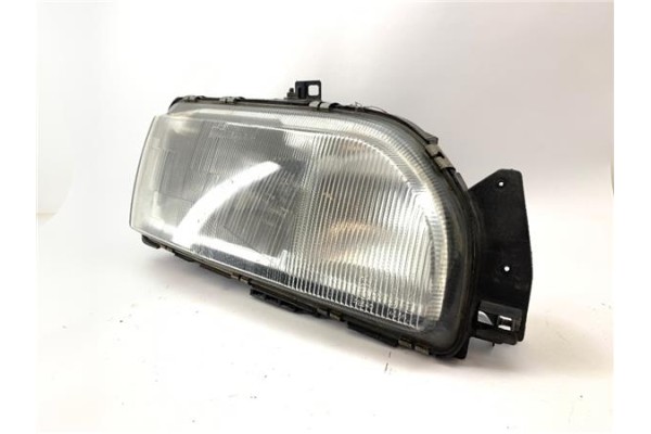 Recambio de faro delantero dcho para ford sierra berlina 2.0 i referencia OEM IAM 03726748  