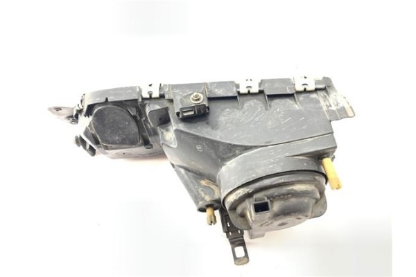 Recambio de faro delantero dcho para ford sierra berlina 2.0 i referencia OEM IAM 03726748  