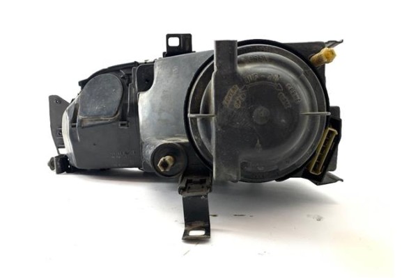 Recambio de faro delantero dcho para ford sierra berlina 2.0 i referencia OEM IAM 03726748  