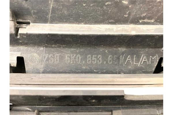 Recambio de rejilla capo para volkswagen golf vi (5k1) 1.6 advance referencia OEM IAM 5K0853651  
