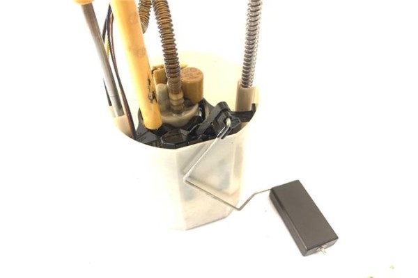 Recambio de bomba combustible para volkswagen golf vi (5k1) 1.6 advance referencia OEM IAM 1K0919050AB  