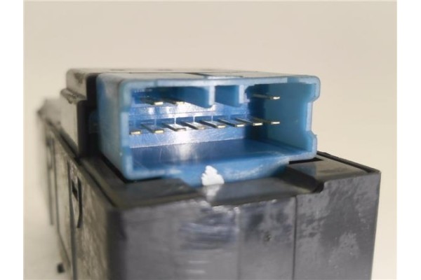 Recambio de mando elevalunas delantero izquierdo para daewoo tacuma 1.6 sx referencia OEM IAM 96190771 96190775 