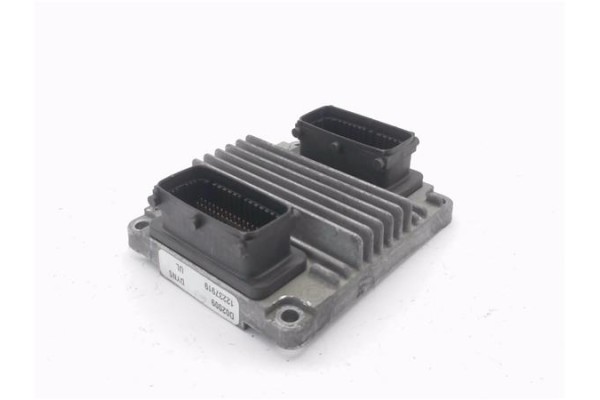 Recambio de centralita para opel combo (corsa c) 1.7 dti 16v referencia OEM IAM 8973583764 12237919 