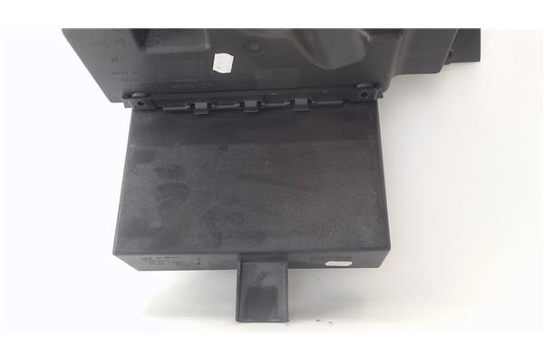 Recambio de guantera salpicadero para seat ibiza berlina (6j5) 1.4 stylance / style referencia OEM IAM 6J1857103  