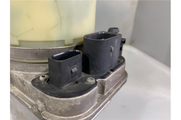 Recambio de bomba servodireccion para seat ibiza berlina (6j5) 1.4 stylance / style referencia OEM IAM 6R0423156B  