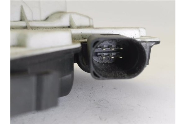 Recambio de cierre electromagnetico delantero derecho para seat ibiza berlina (6j5) 1.4 stylance / style referencia OEM IAM 3C18