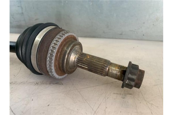 Recambio de palier delantero derecho para toyota yaris (ncp1/nlp1/scp1) 1.4 d-4d referencia OEM IAM   