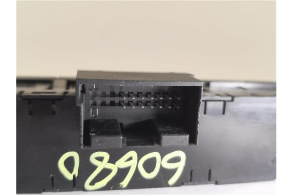 Recambio de interruptor luces emergencia para seat ibiza berlina (6j5) 1.4 stylance / style referencia OEM IAM 6J0927137AF  