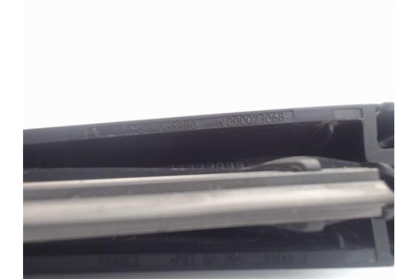 Recambio de brazo limpiaparabrisas trasero para citroen c4 berlina 1.6 exclusive referencia OEM IAM 9674065980  