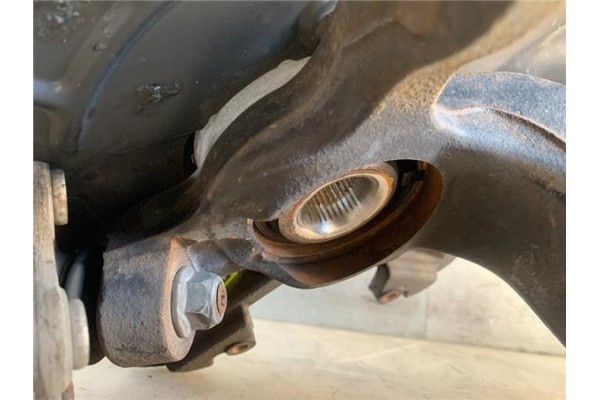 Recambio de mangueta delantero izquierda para seat ibiza berlina (6j5) 1.4 stylance / style referencia OEM IAM 6R0615311  