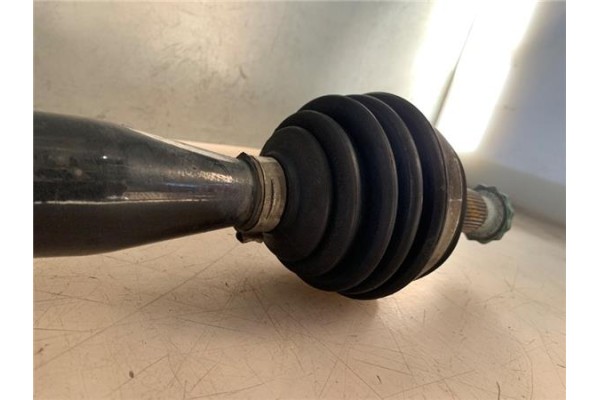 Recambio de palier delantero derecho para seat ibiza berlina (6j5) 1.4 stylance / style referencia OEM IAM 6R0407762  