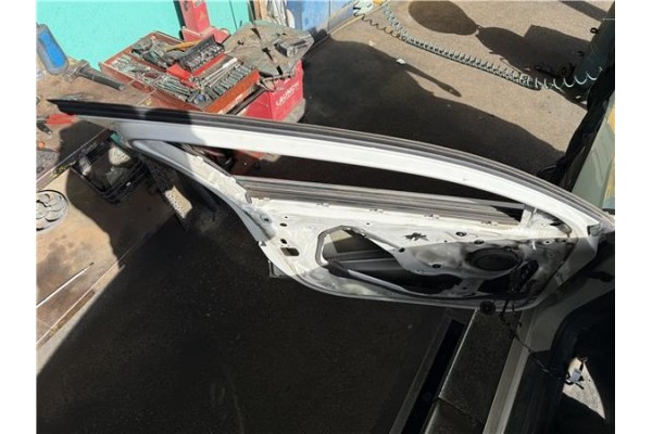 Recambio de puerta delantero izquierda para bmw serie 1 berlina 5p (f20) 2.0 116d referencia OEM IAM 41007284511  