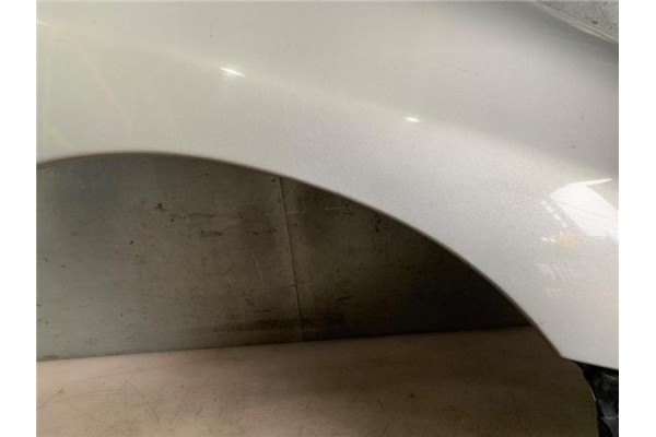 Recambio de aleta delantero derecha para seat ibiza (6k1) 1.4 referencia OEM IAM   