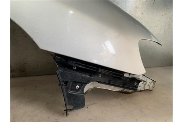 Recambio de aleta delantero derecha para seat ibiza (6k1) 1.4 referencia OEM IAM   