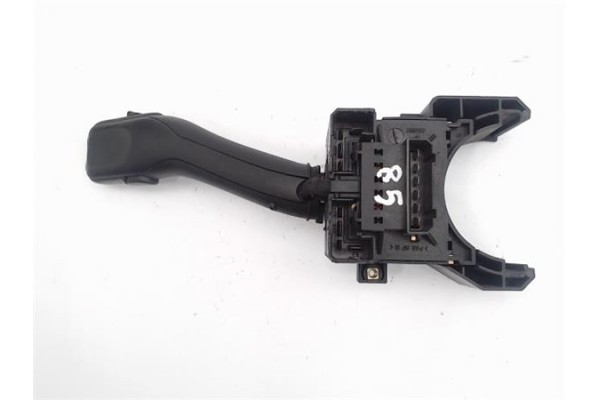 Recambio de mando limpiaparabrisas para audi a3 (8l facelift) referencia OEM IAM 4B0953503H  