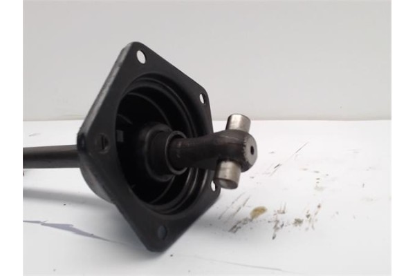 Recambio de palier trasero izquierdo para seat 600 d referencia OEM IAM BD14551201  