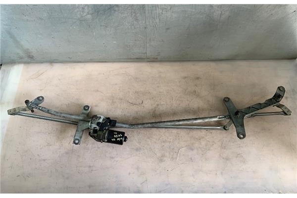 Recambio de brazo limpiaparabrisas delantero para mercedes-benz vito furgón (639) 2.1 111cdi referencia OEM IAM A6398200040  