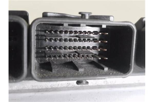 Recambio de centralita para citroen xsara picasso 2.0 hdi referencia OEM IAM 9658373180 281011518 