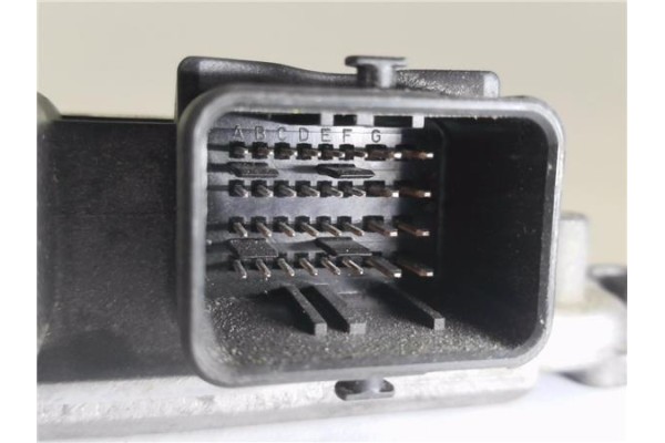 Recambio de centralita para citroen xsara picasso 2.0 hdi referencia OEM IAM 9658373180 281011518 