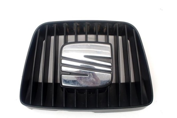 Recambio de rejilla capo para seat ibiza (6k1) 1.4 referencia OEM IAM   