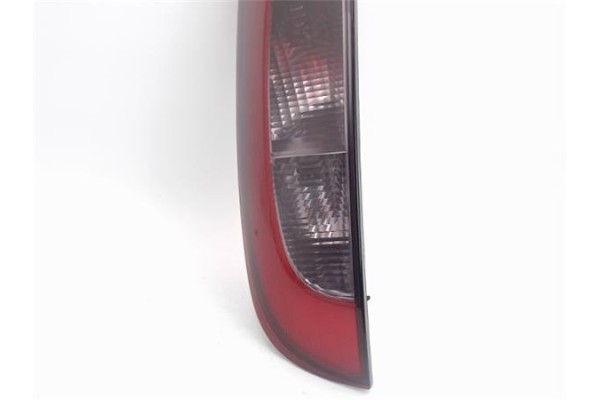 Recambio de piloto trasero izquierdo para opel corsa c 1.4 referencia OEM IAM 09114336 89302171 