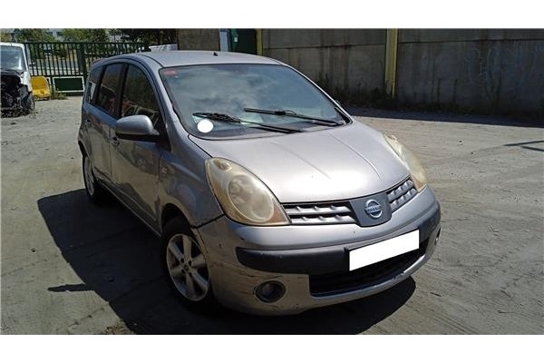 nissan note (e11e) del año 2006