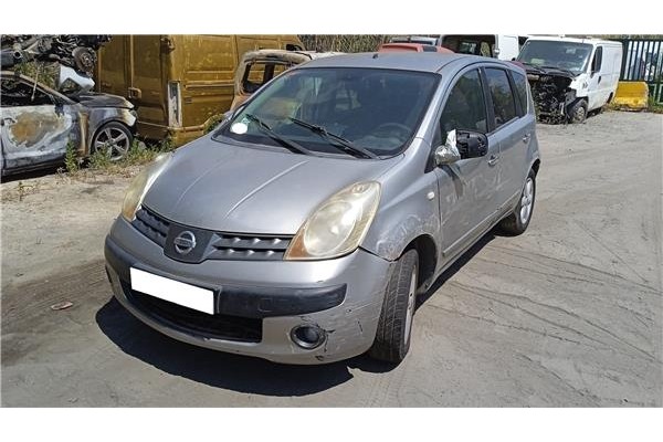 nissan note (e11e) del año 2006