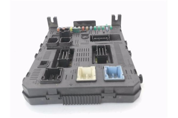 Recambio de bsi para citroen c4 berlina 1.6 hdi referencia OEM IAM 9658158780 216760315B 