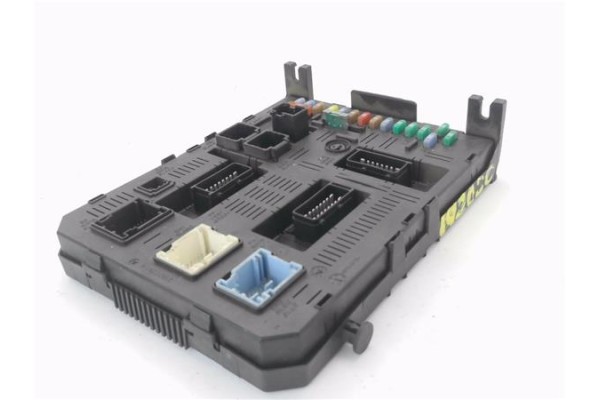 Recambio de bsi para citroen c4 berlina 1.6 hdi referencia OEM IAM 9658158780 216760315B 