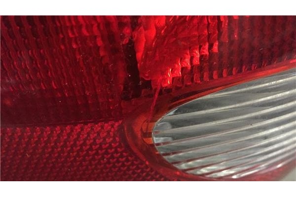 Recambio de piloto trasero izquierdo para renault megane i classic (la0) 1.9 d europa referencia OEM IAM   